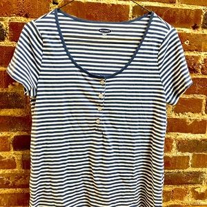 Old navy blue and white striped tee